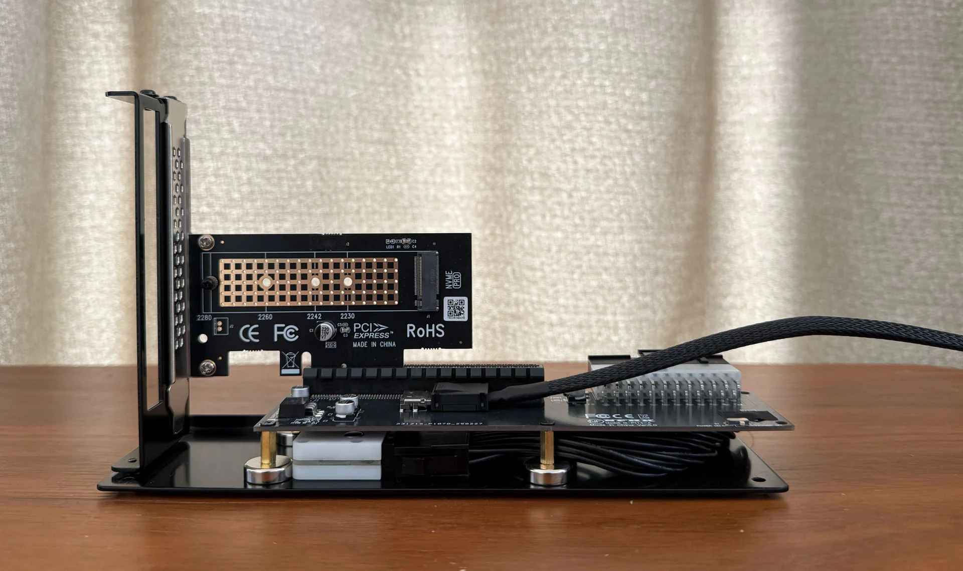 OCuLink を使った PCIe カードユニットを作る